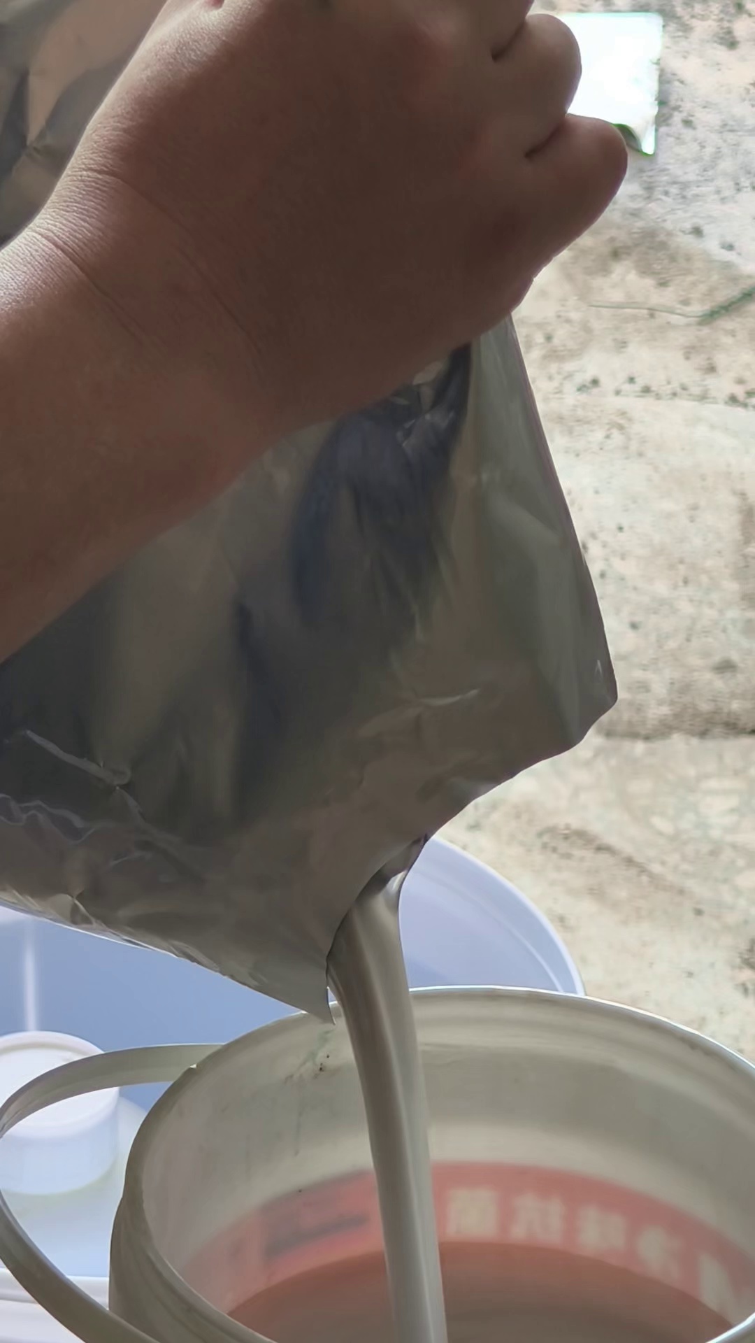 瓷砖空鼓打胶(瓷砖空鼓打胶修复后能管多久) 瓷砖空鼓打胶(瓷砖空鼓打胶修复后能管多久)